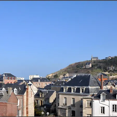 Hotel Detective Etretat