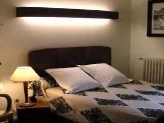 Detective Hotel Etretat
