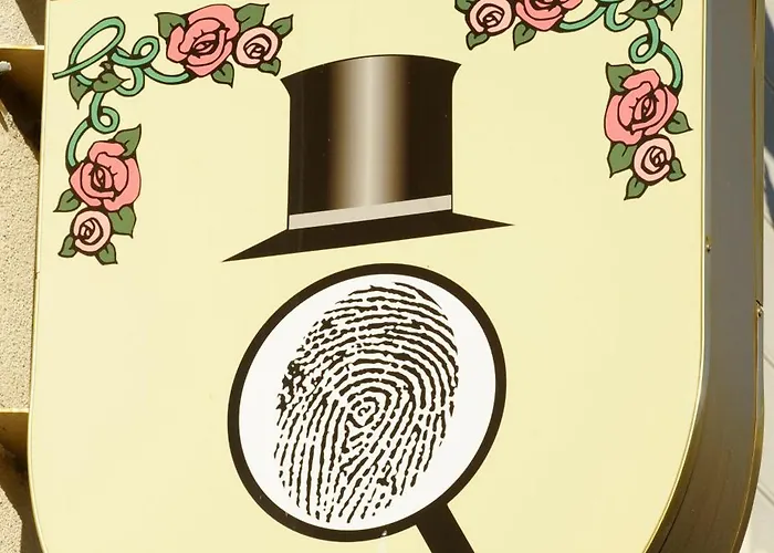 Detective Hotel Étretat